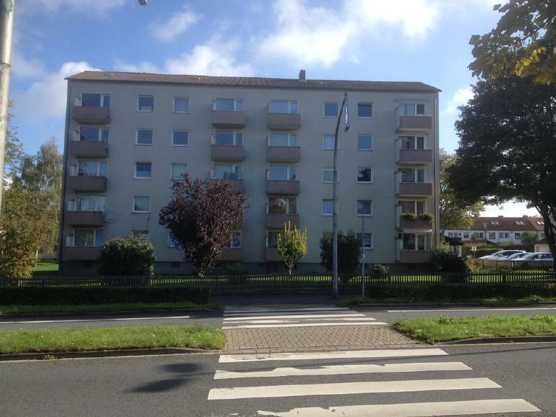 Helle zentrale 2 Zimmer mit Balkon